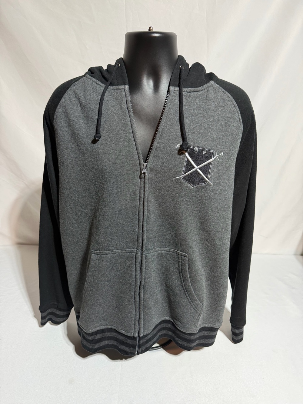 HBO Game of Thrones Night’s Watch Embroidered Hoodie Castle **XL Black/Grey